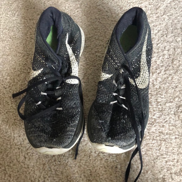 Nike sneakers - Picture 1 of 3
